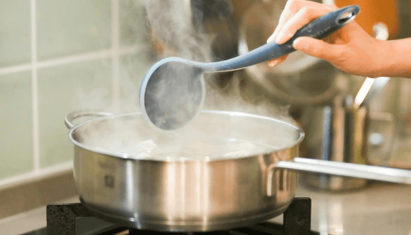 ¿Cómo hacer lentejas rápidas sin olla exprés? Receta fácil y consejos para que queden perfectas